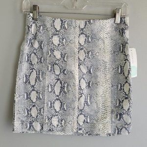 NWT💥 FREE PEOPLE MOD FEMME SNAKE PRINT MINI SKIRT Size 4